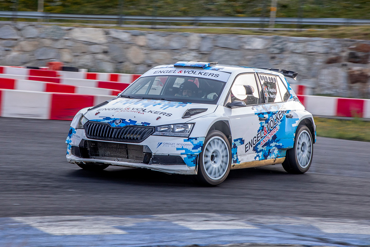 activitats-asfalt-cotxe-propi-us-pista-1-circuit-andorra-pas-de-la-casa activitats-asfalt-cotxe-propi-us-pista-1-circuit-andorra-pas-de-la-casa